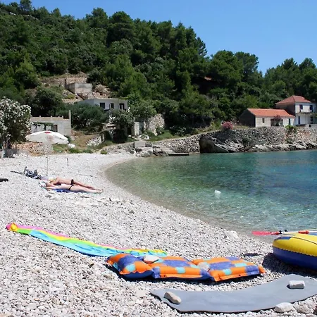 Apartman Seaside Secluded Cove Skozanje, Hvar - 14899 *