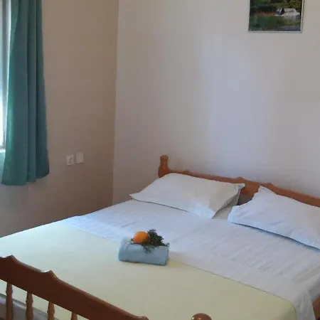 Apartamento Seaside Secluded Cove Skozanje, Hvar - 14899 Gdinj