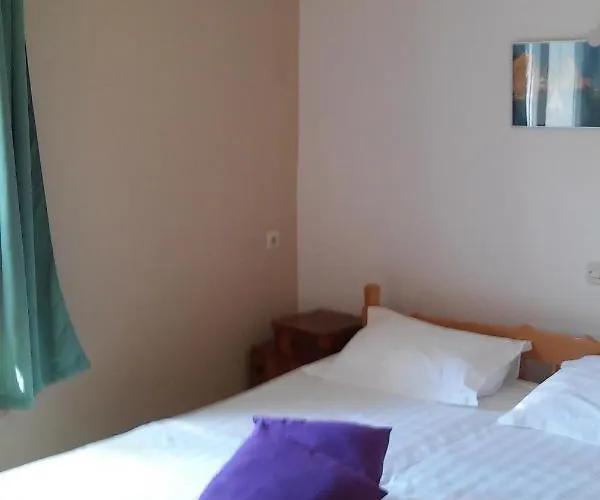 Seaside Secluded Cove Skozanje, Hvar - 14899 Apartman
